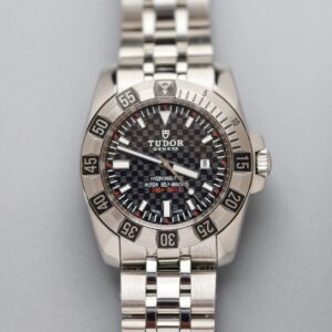 tudor hydronaut ii common references: 20030 / 20040 (carbon fibre dial variants)