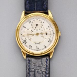 piaget gouverneur ref.15959 18k yellow gold automatic triple calendar watch, guilloché roman dial