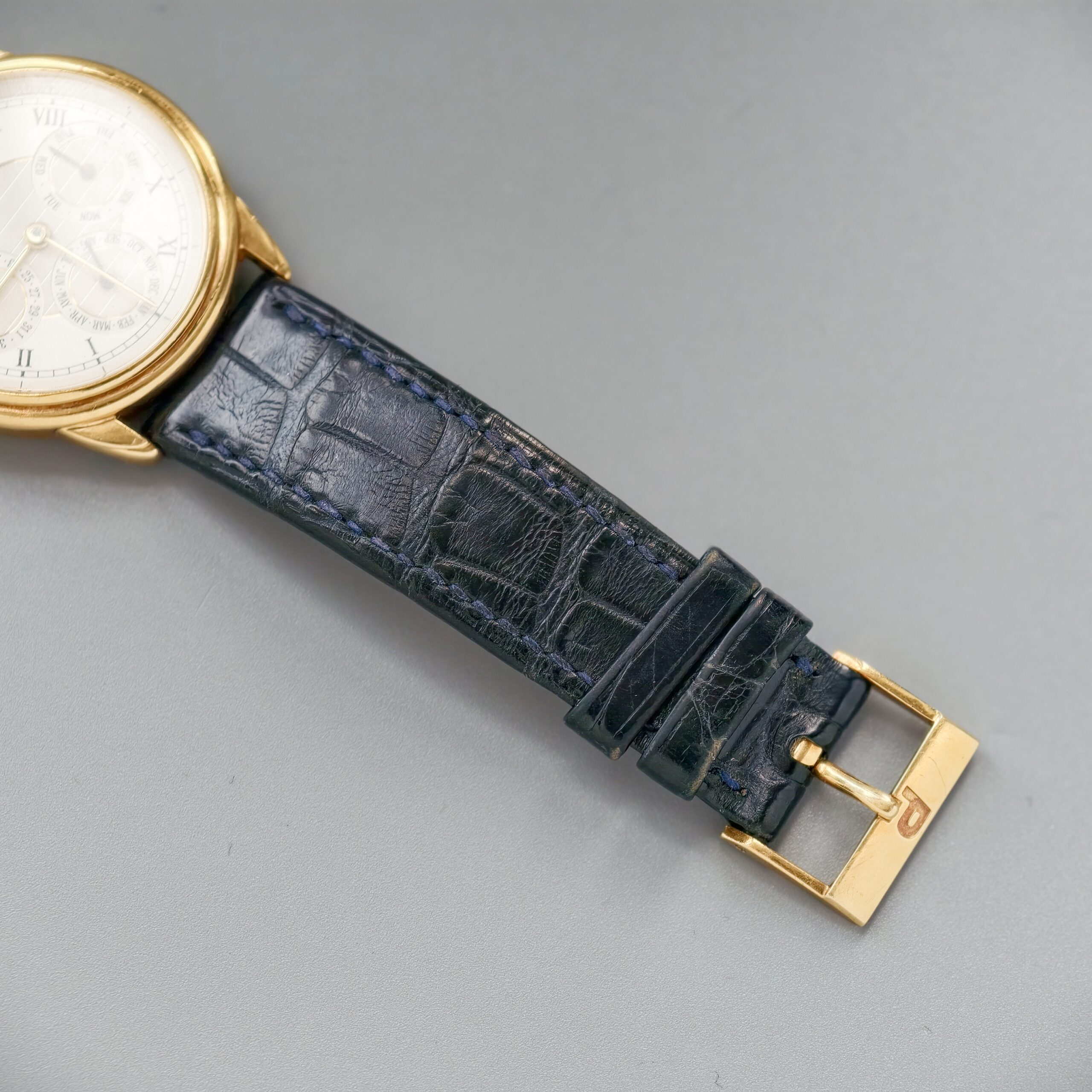 piaget gouverneur ref.15959 18k yellow gold automatic triple calendar watch, guilloché roman dial piaget gouverneur ref.15959 18k yellow gold automatic triple calendar watch, guilloché roman dial