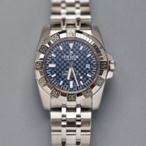 tudor hydronaut ii ref.20040 stainless steel automatic diver watch, blue carbon checkerboard dial full product description